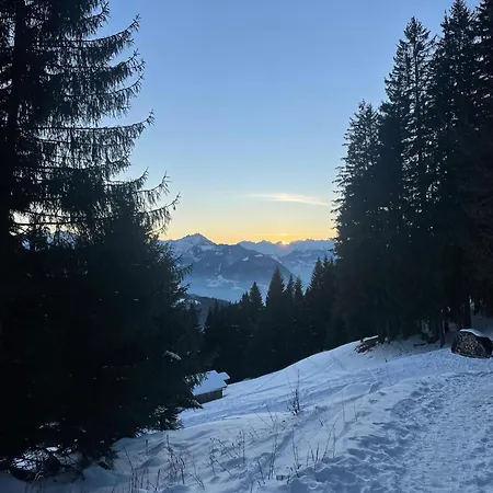 Gemuetliche Mit Talblick